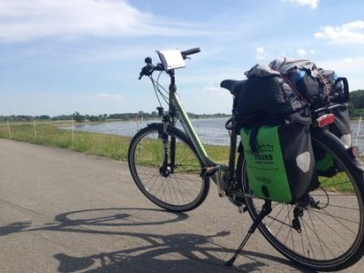 Fahrrad auf dem nördlichen Elberadweg
